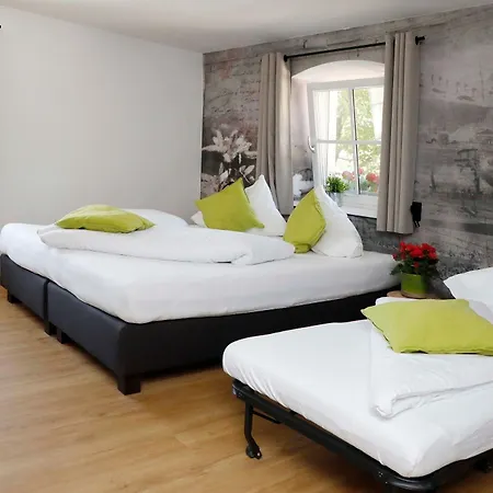 Ante Portas Apartment *